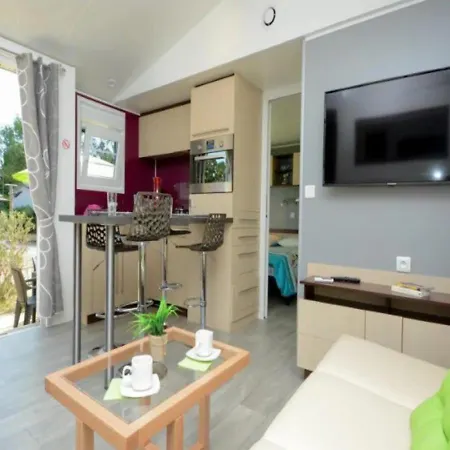 Domaine Du Golfe De St Tropez - Aquatique Camping Grimaud